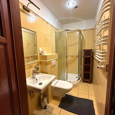 Roza Karkonoszy Jelenia Gora