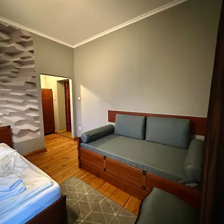 게스트하우스 Roza Karkonoszy