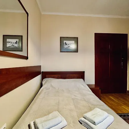 Roza Karkonoszy 게스트하우스 3*
