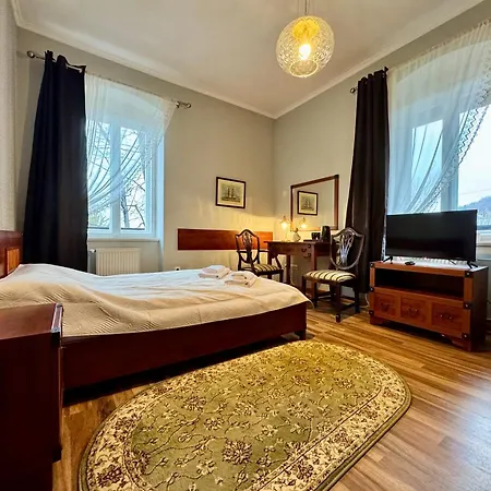 Roza Karkonoszy 게스트하우스 3*